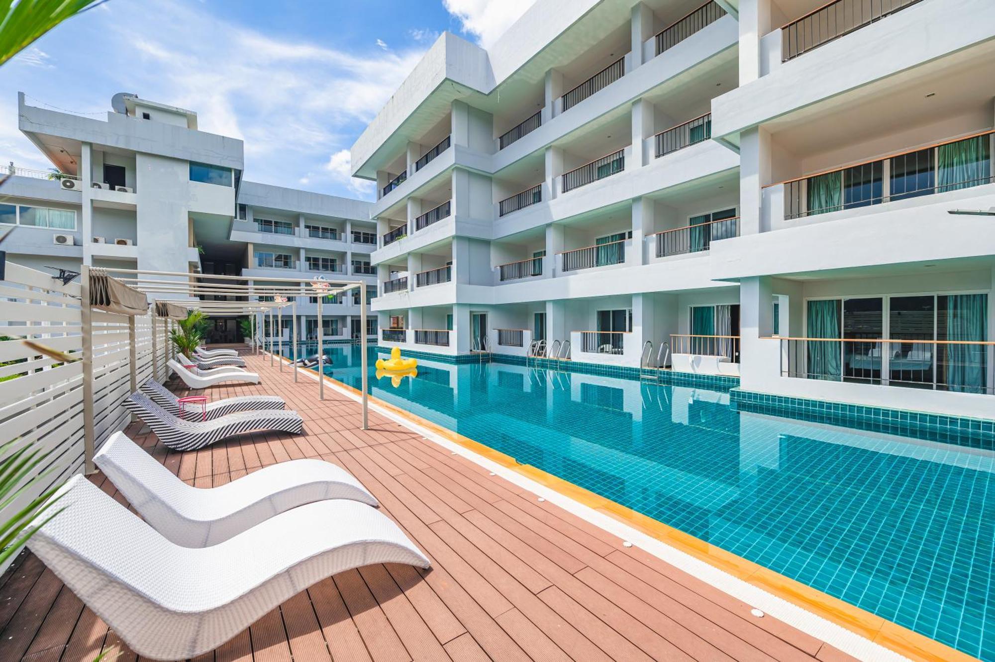 מלון Patong Casa Del M Phuket - Newly Renovated מראה חיצוני תמונה