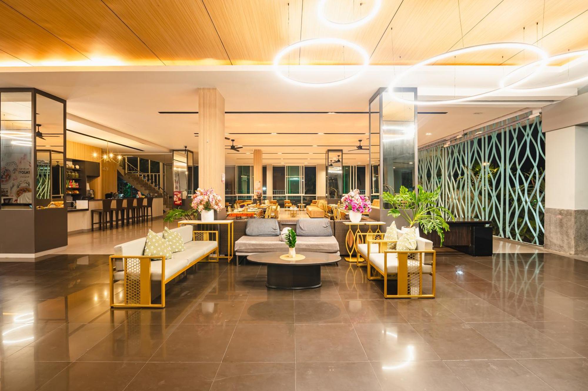מלון Patong Casa Del M Phuket - Newly Renovated מראה חיצוני תמונה